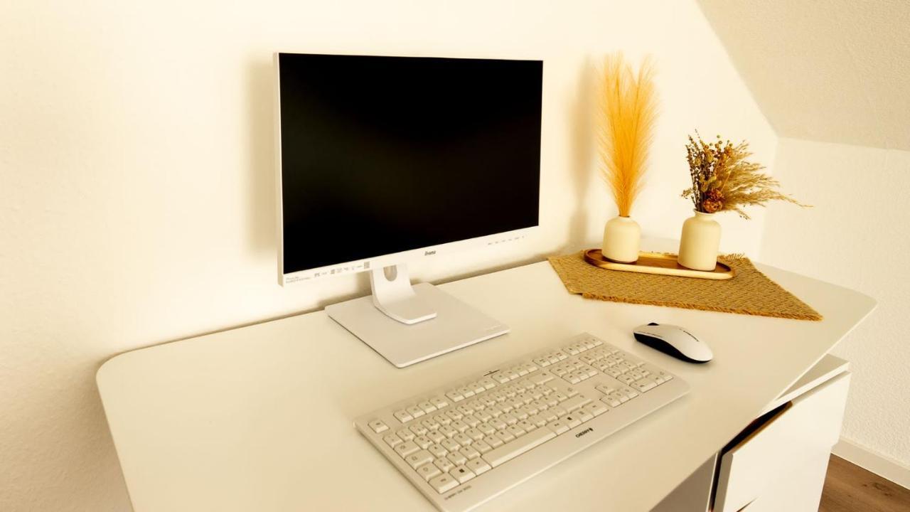 3,5-Zimmer Inkl Arbeitsplatz, Wlan & Free Netflix, Amazon-Free Parken Vollausgestattete Wohnung, 24H Check In ハム エクステリア 写真
