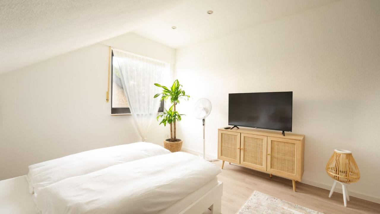 3,5-Zimmer Inkl Arbeitsplatz, Wlan & Free Netflix, Amazon-Free Parken Vollausgestattete Wohnung, 24H Check In ハム エクステリア 写真